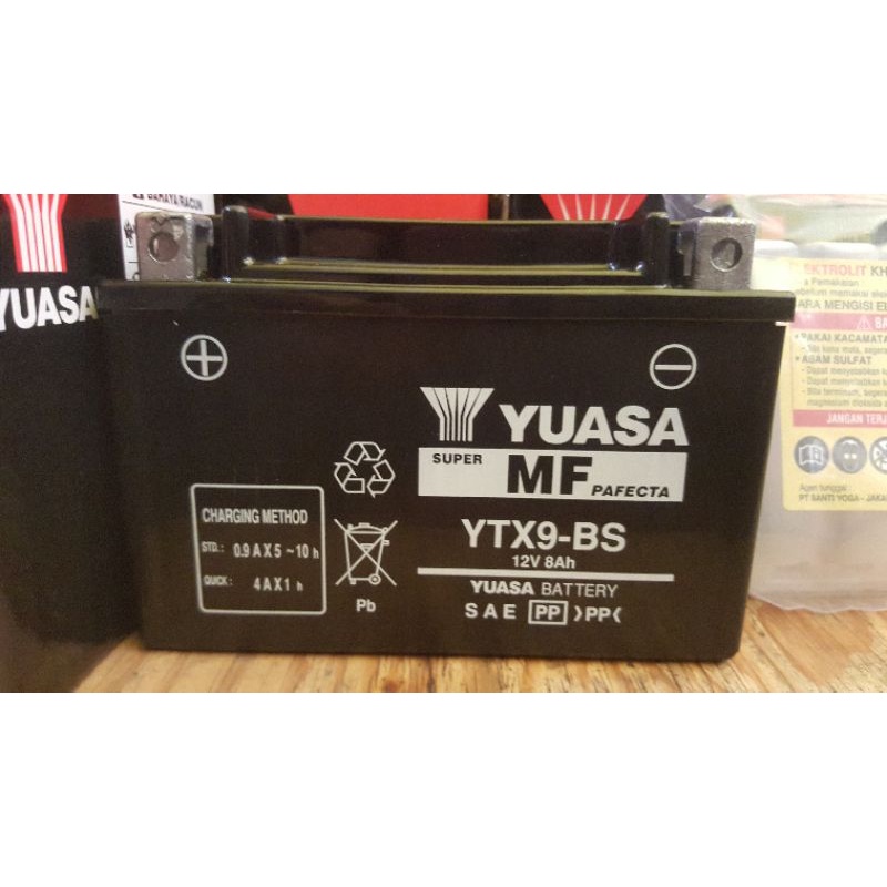 AKI KERING MOTOR NINJA 250 FI YUASA YTX9-BS ORIGINAL