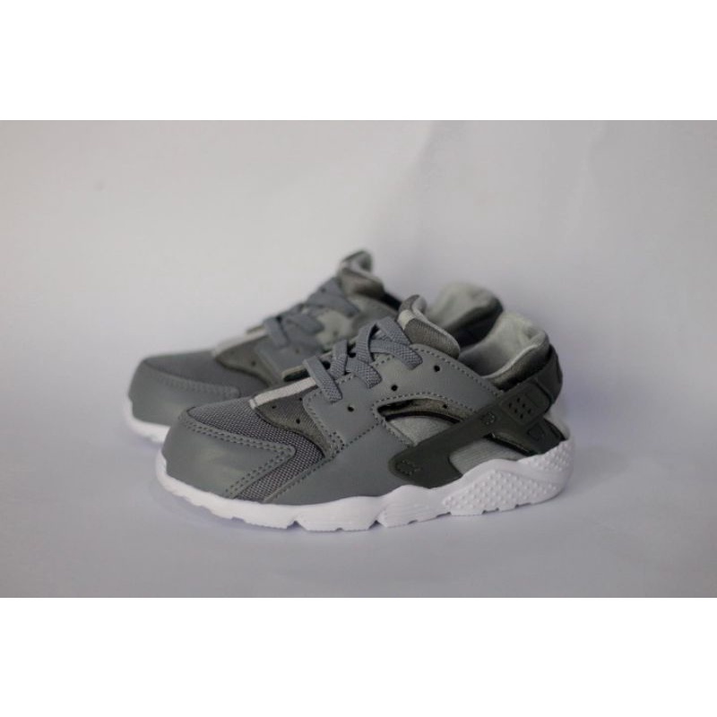NIKE HUARACHE KIDS SLIPON METALIC GREY RED