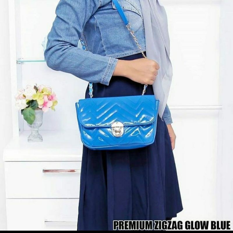 TAS SELEMPANG WANITA PREMIUM ZIGZAG