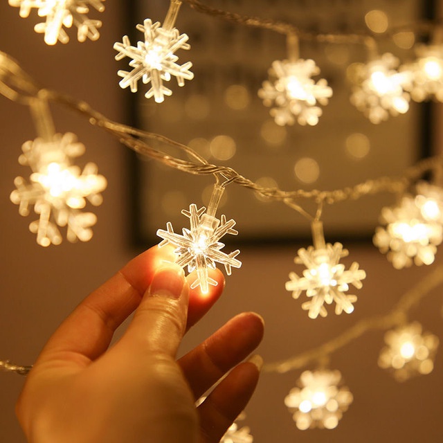 Snowflake Fairy Lights | Source: Google