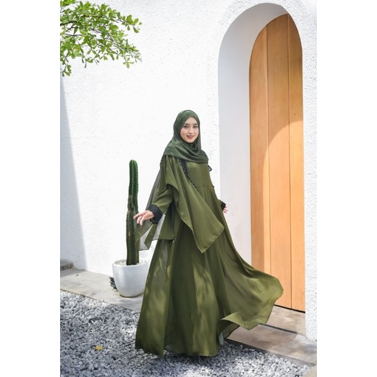 ABAYA NADHIRA