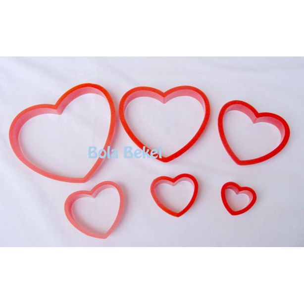 

Cutter Plastik Heart 1