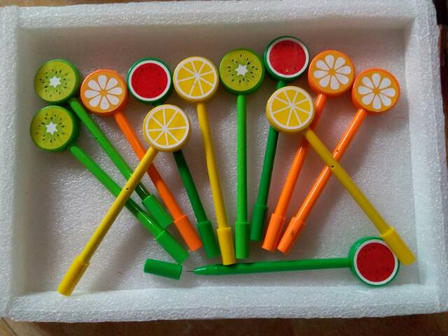 

1 pcs Pulpen karakter buah