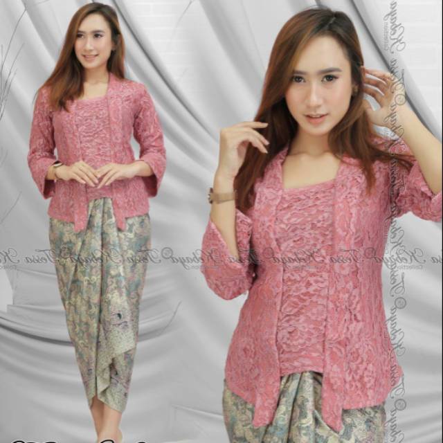 Kebaya Kutubaru bunga