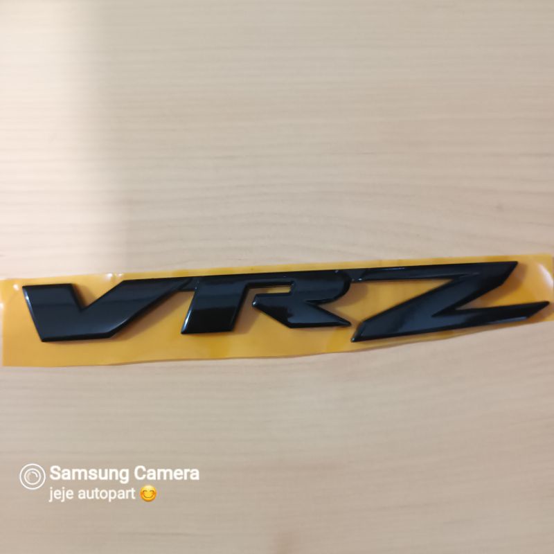 emblem logo  bagasi tulisan VRZ hitam glosy original