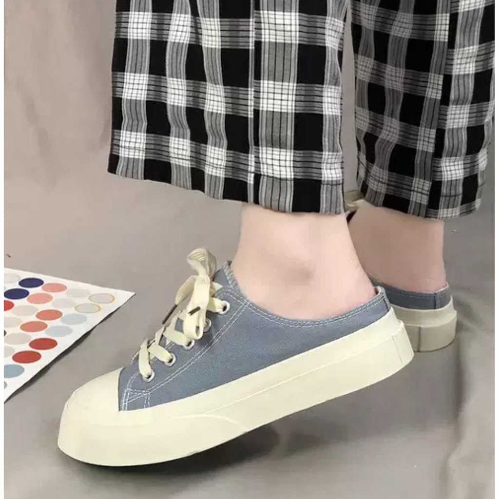 Sepatu Half Sneakers Wanita 012130 Casual Half Drag Canvas Sneakers