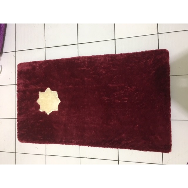 Sajadah Boneka Sajadah bulu Rasfur Sajadah Busa Sajadah Rasfur Polos Sajadah Bulu Maroon
