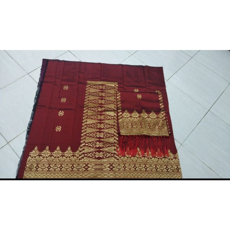 songket silungkang warna maroon gold