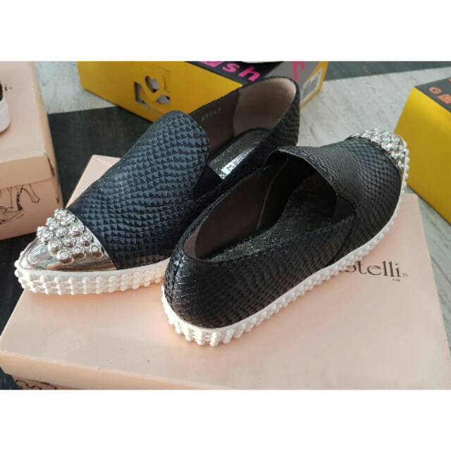 Sepatu wanita rotelli second