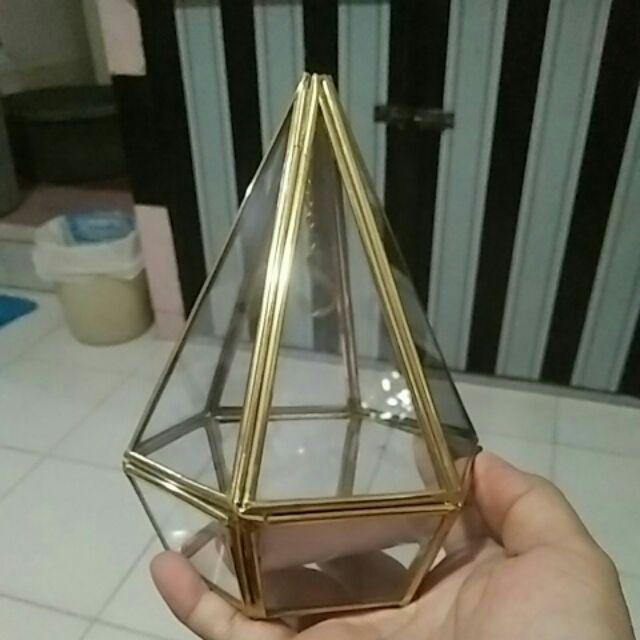 Terrarium Ringbox / Pengait Cincin