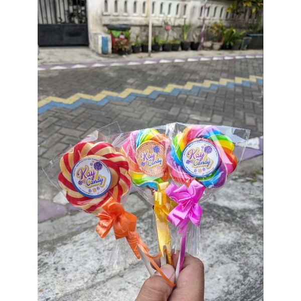 

Permen Lolipop 6.5 cm Bunga (Isi 50pcs)