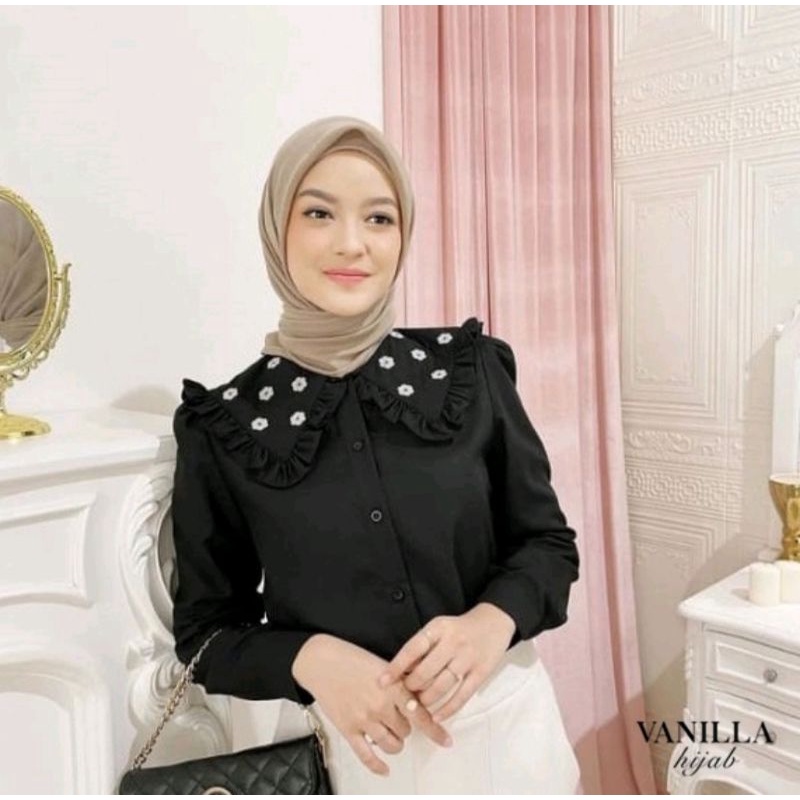 Audrey Blouse Vanilla Hijab