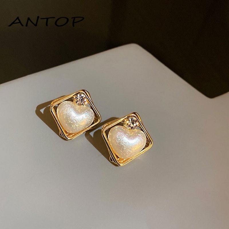 Anting Tusuk Gantung Bahan Alloy Desain Hatimutiara Gaya Koreasimple Untuk Wanita