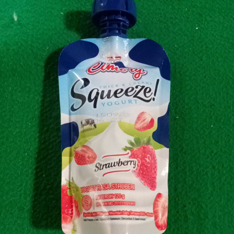 

Cimory squeeze yogurt rasa strawberry