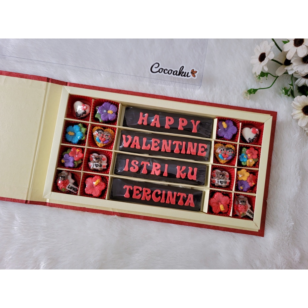 

Cokelat Ucapan cinta / Coklat Valentine / Coklat box (Hardcase box 32 sekat)