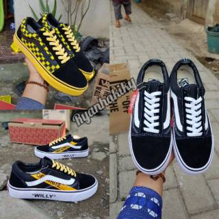 SEPATU VANS AUTHENTIC FULL BLACK HITAM POLOS WHITE PUTIH