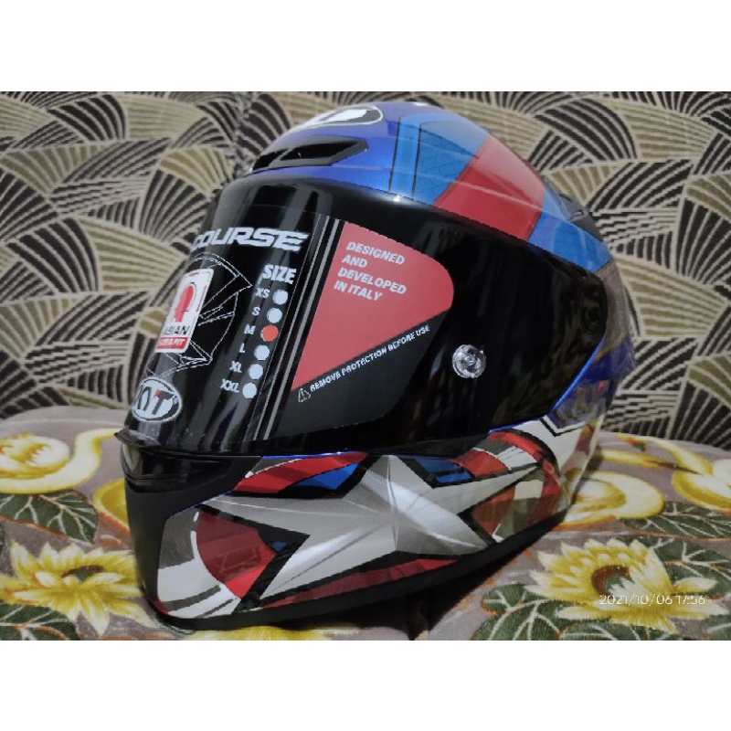 KYT TT Course marvel captain america size M