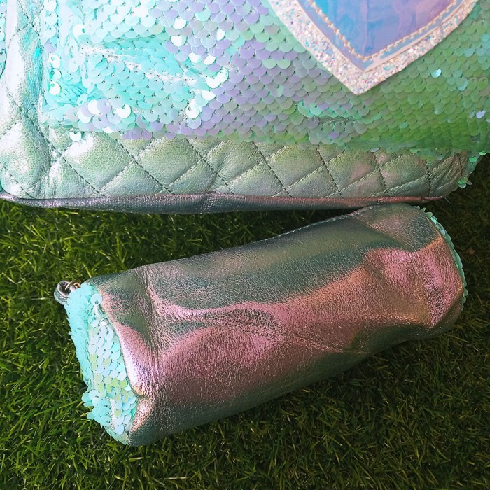 

Tas Sequin Hologram Kupu-kupu Import 15 inch - Free Tempat Pensil 8875