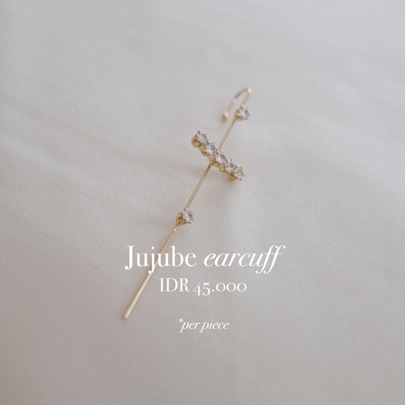 Jujube earcuff