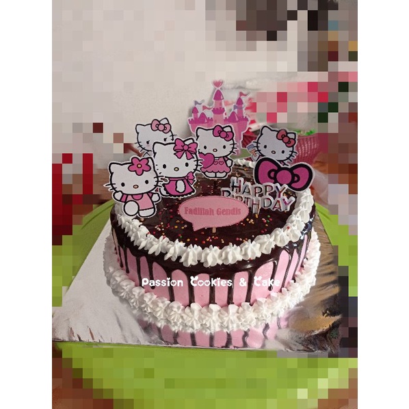 

kue ulang tahun tema hello kitty