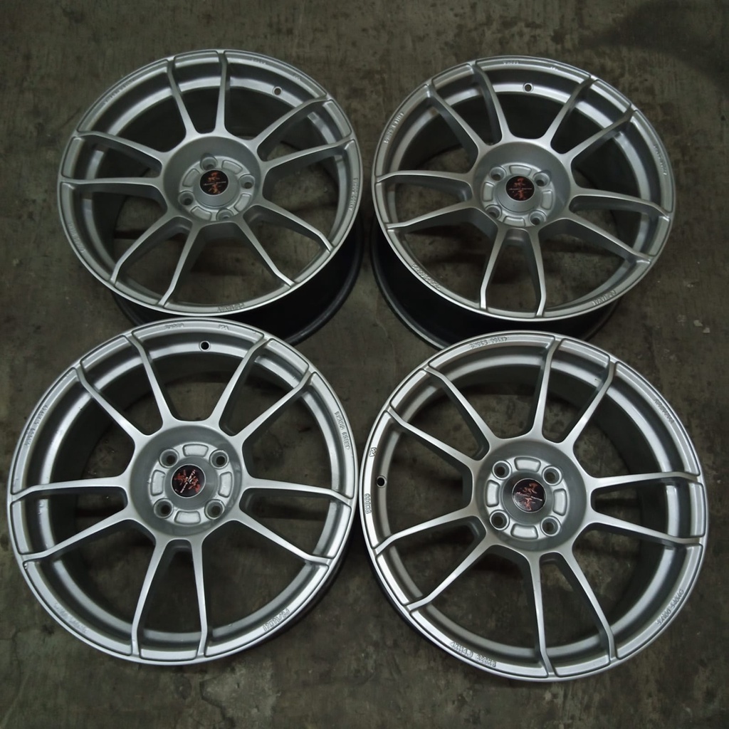 Jual Velg Seken Bekas Copotan Ring X Pcd X Seken Bekas Murah Racing Velg Mobil Di Cibubur