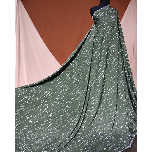 Kain wolfis panjang 3,6m motif hijau army