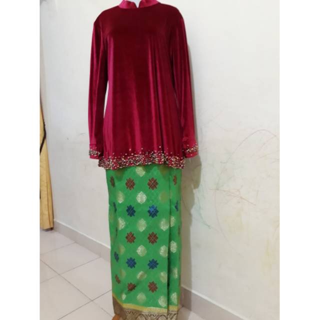 Preloved Setelan Songket Payet batu