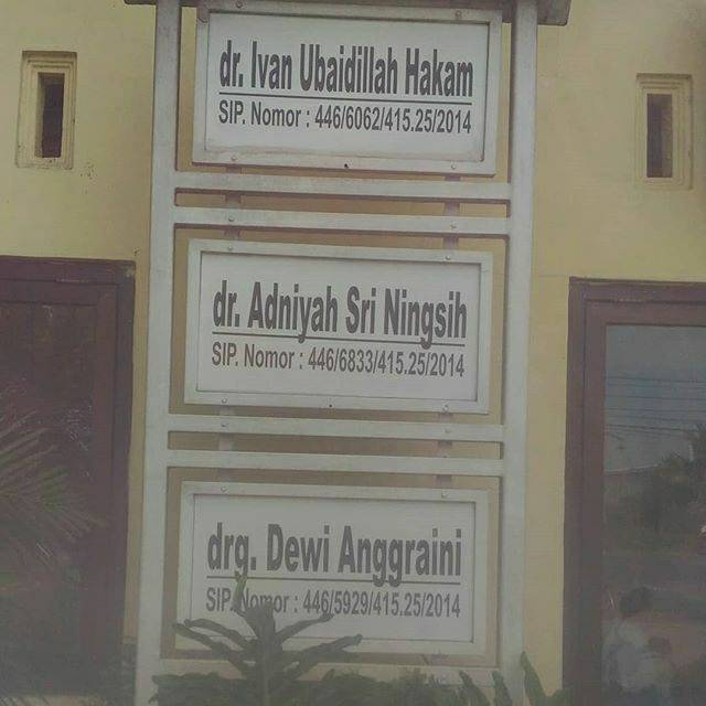 Papan nama praktek dokter dan neon box