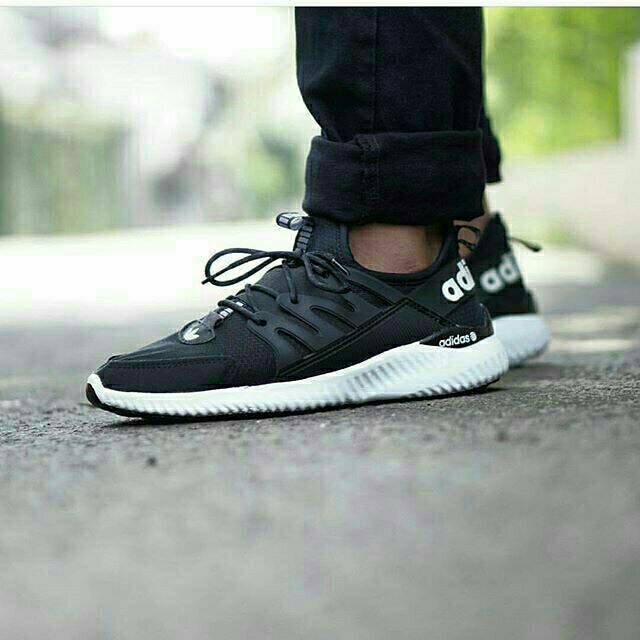Big sale promo  Sepatu adidas alphabounce ultra boost olahraga senam zumba lari made vietnam. SF