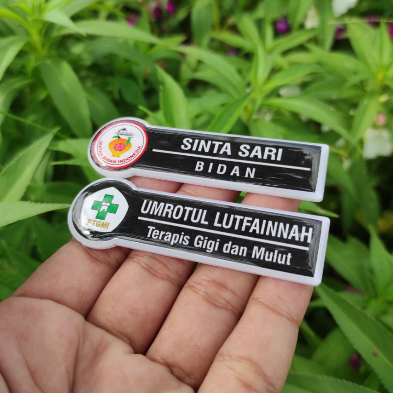 Nametag Nama Dada Name Tag Papan Nama Dokter Bidan Sekolah Perusahaan Mahasiswa Perawat Apoteker Nakes