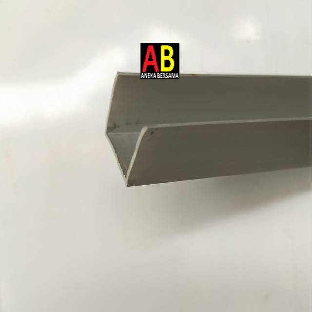 Lis U Aluminium 15mm x 15mm x 15mm Tebal 0.9mm Silver 119.5cm