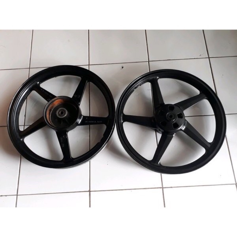 Velg depan belakang yamaha vixion old original