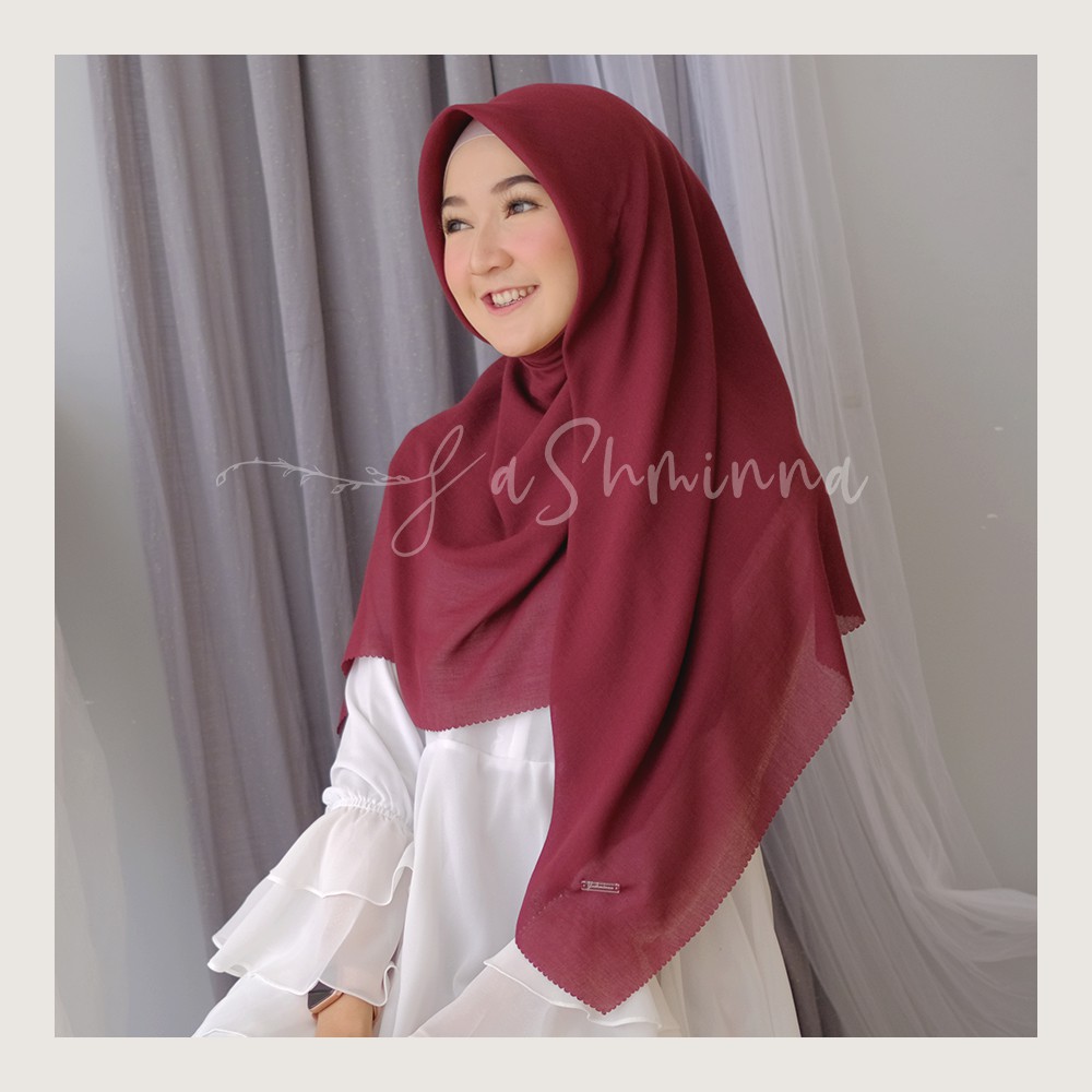 Khanza Scarf Yashminna by @yasmindyh - Segi Empat Voal Premium 120x120cm