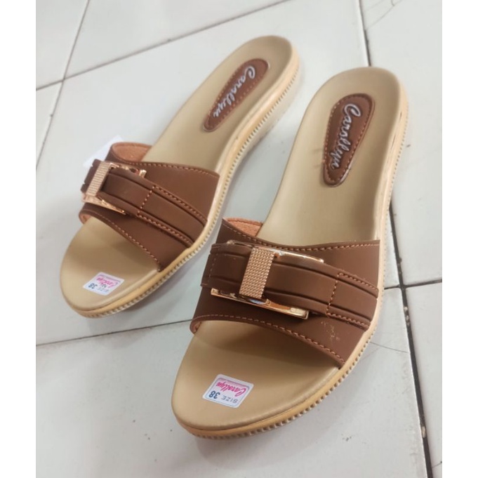 Sandal Slop wanita flat/trepes