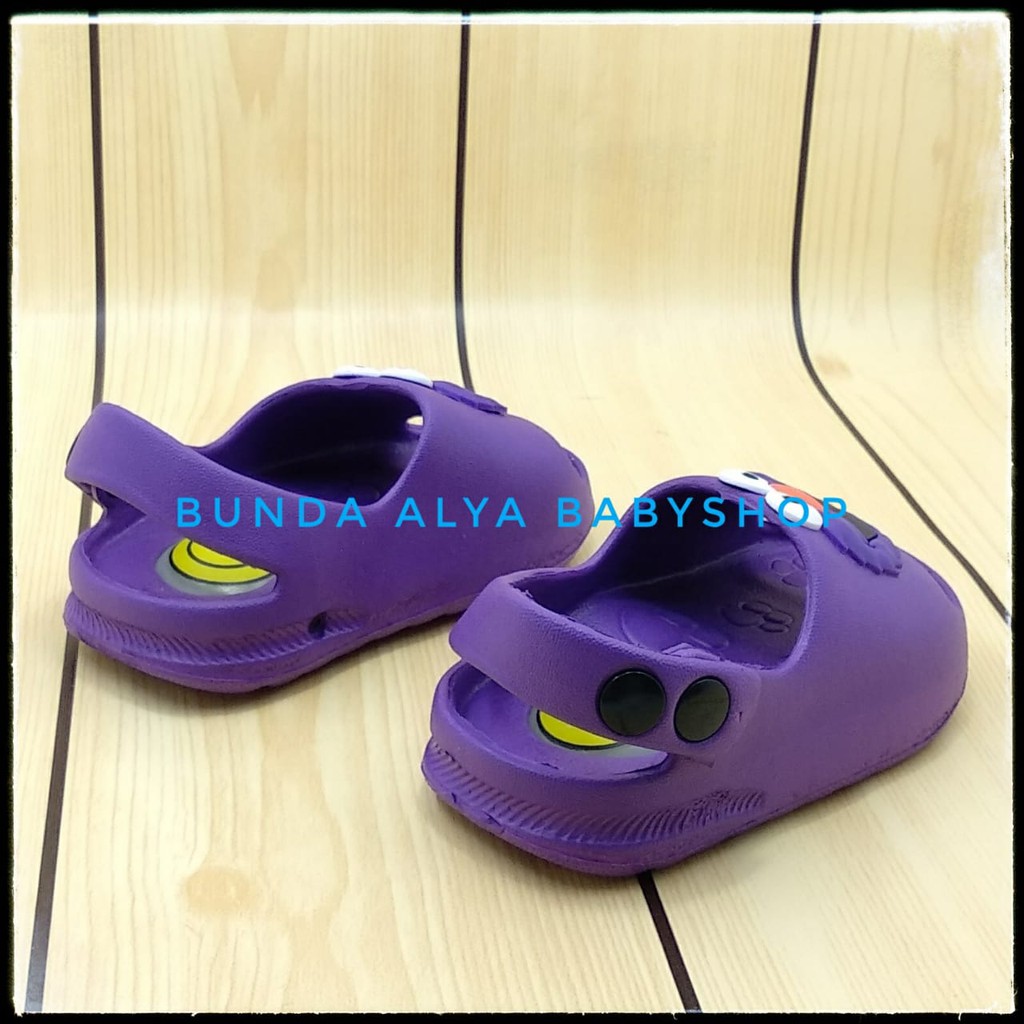 Sendal Anak Perempuan Usia 6 Bulan 1 2 Tahun Bunyi Toet Anti Licin - Sepatu Sandal Anak Motif Kartun Lucu