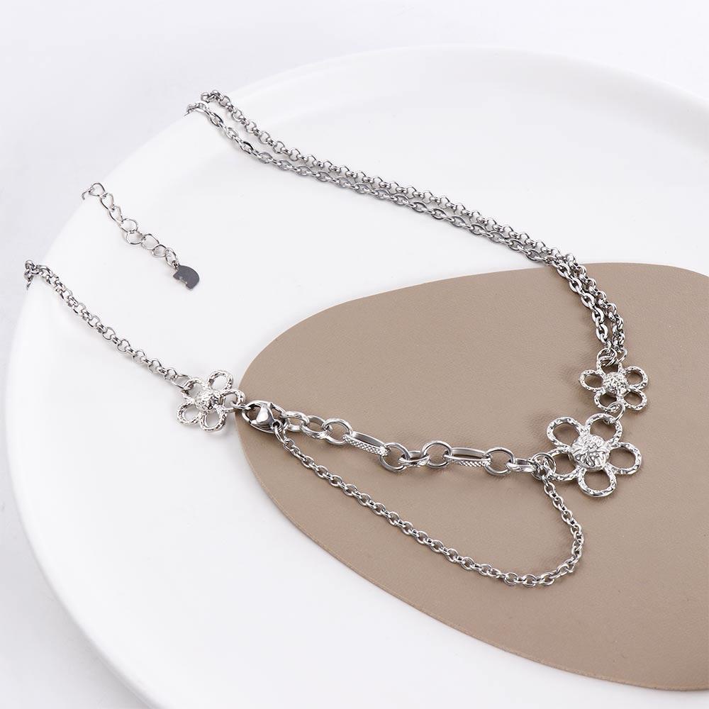 Agustina Wanita Liontin Kalung Kepribadian Sederhana Baja Titanium Bunga Desain Fashion Gaya Jalanan Rantai Klavikula Logam