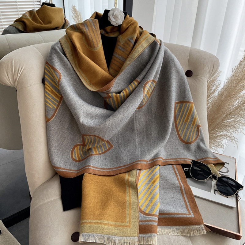 Syal &quot;Karenia&quot; 65 x 180 Motif &quot;Hati&quot; yang mewah, Bahan High Grade Cashmere Immitation