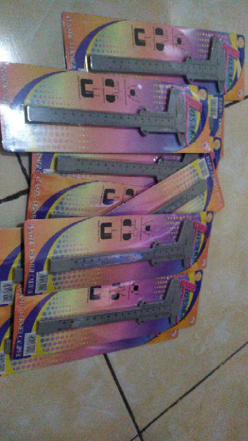 Jangka Sorong Plastik Murah Manual