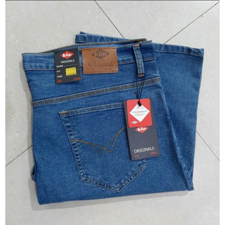 Celana jeans jumbo pria pendek bahan karet Big size 40-52