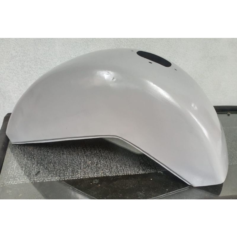 spakbor depan Vespa Excel