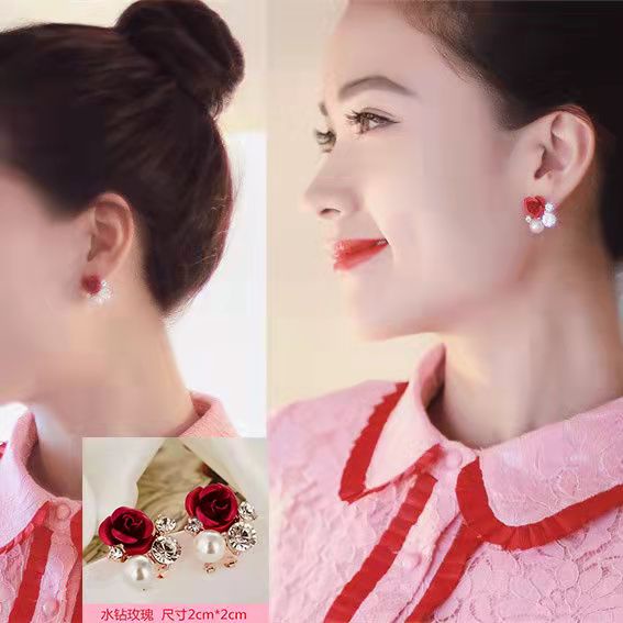 (Hello Girl)E07 Anting Wanita Model Tusuk Motif Bunga Dan Kupu Mutiara Gaya Korea Import