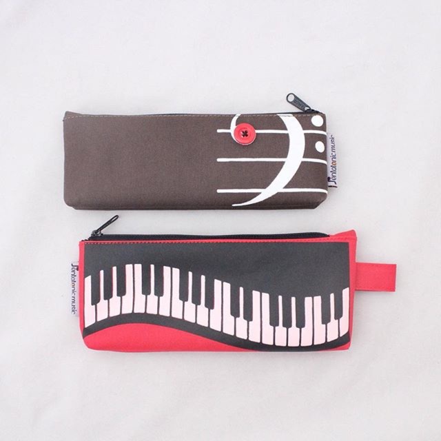 

Red Pianist & Bass Slim Pencil Case | Kotak / Tempat Pensil Musik