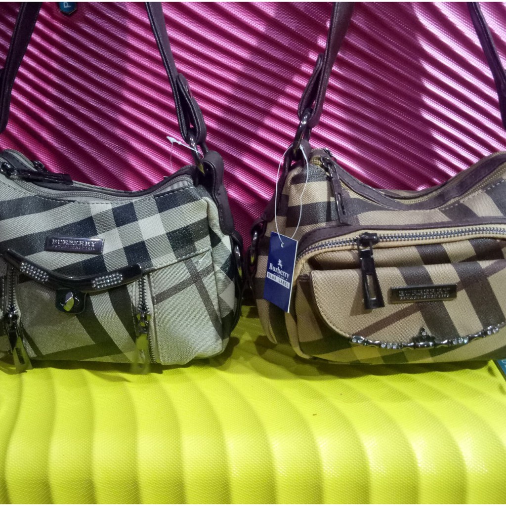 tas selempang wanita impor BURBERRY water proof,tas pesta