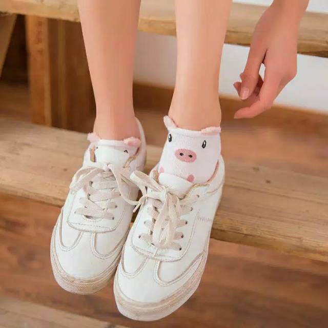 KAOS KAKI KOREA MOTIF BONEKA