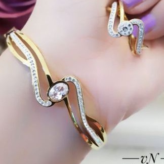 Titanium Set Gelang dan Cincin Wanita G713C