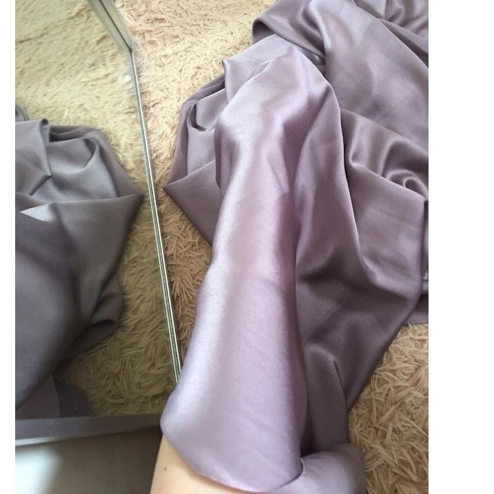 Ready ー➽ Kain Satin Saten Silk Lux Ori Bahan Maxmara Meteran Mewah Warna Ungu Taro termurah se indon