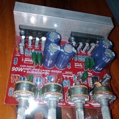 12 Volt Ampli + SubWoofer Car Audio Mobil IC LA 4440 90 Watt BTL