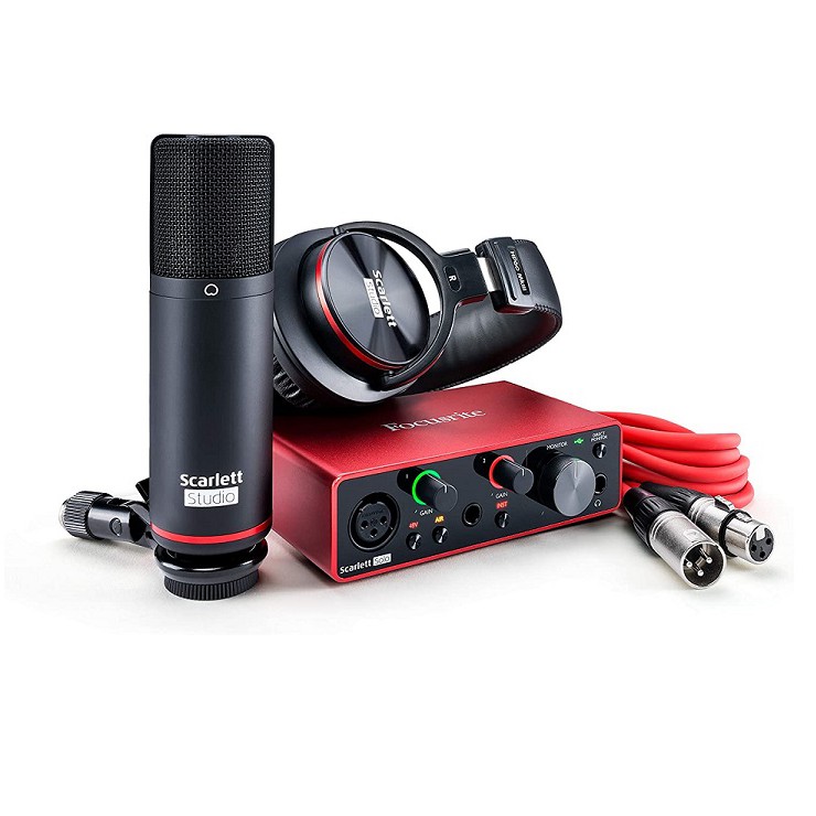 FOCUSRITE SCARLETT SOLO STUDIO 3rd GEN MIC + HEADPHONE BUNDLE