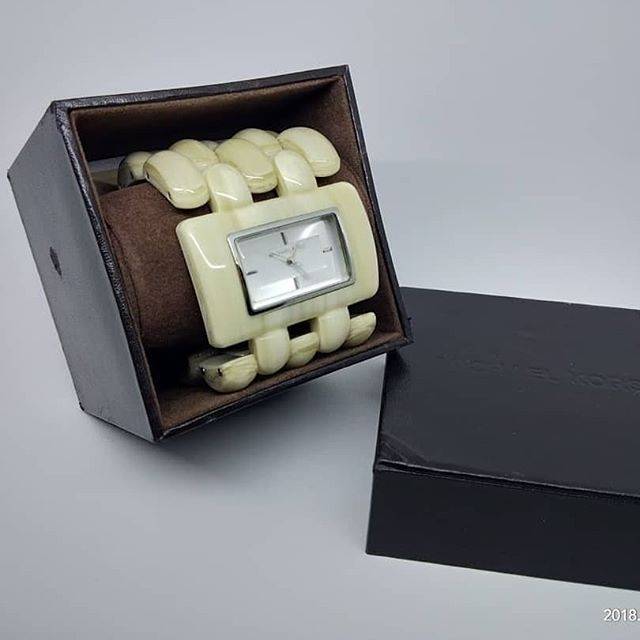 Michael kors watch preloved