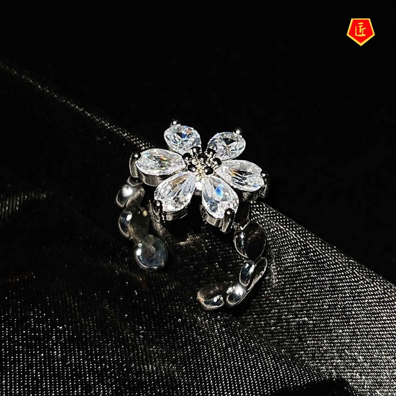 [Ready Stock]Women's Cool Flower Ring Fashion Exaggerated